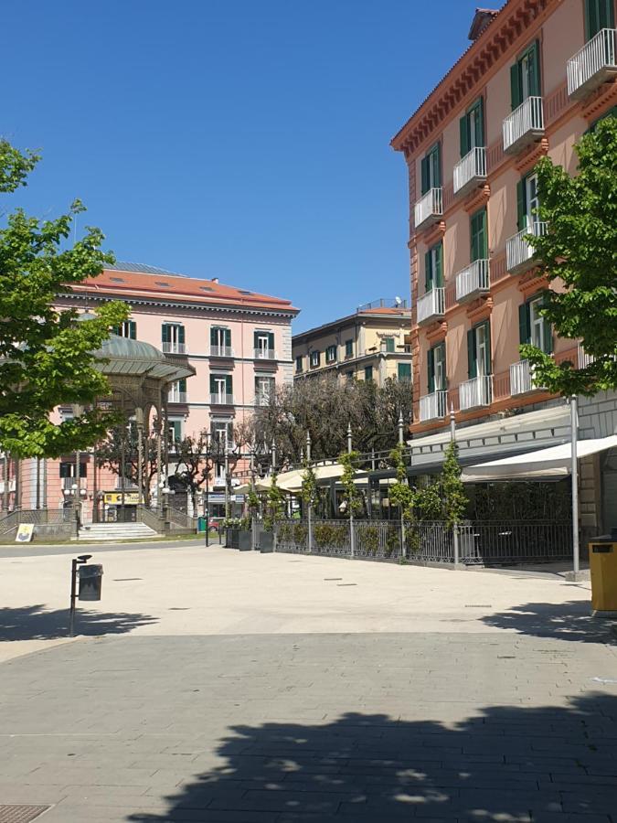 La Residenza Della Fenice กาสเตลลัมมาเร ดิ สตาเบีย ภายนอก รูปภาพ