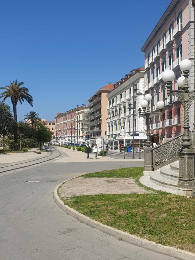 La Residenza Della Fenice กาสเตลลัมมาเร ดิ สตาเบีย ภายนอก รูปภาพ